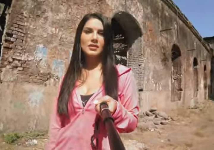 Sunny Leone Uc Talks Cricket Special Challenge %e0%a4%95%e0%a5%8d%e0%a4%b0%e0%a4%bf%e0%a4%95%e0%a5%87%e0%a4%9f %e0%a4%9a%e0%a5%88%e0%a4%b2%e0%a5%87%e0%a4%82%e0%a4%9c %e0%a4%b2%e0%a5%87%e0%a4%95 VIDEO: क्रिकेट चैलेंज लेकर ये कहां फंस गई सनी लियोनी!