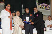 National Awards: सोनम की तस्वीरें क्लिक करते दिखे पापा अनिल कपूर, ट्विंकल-आरव के साथ पहुंचे अक्षय