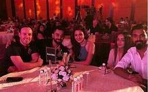 RCB के 10 साल पूरे होने पर पार्टी में अनुष्‍का के साथ पहुंचे विराट 