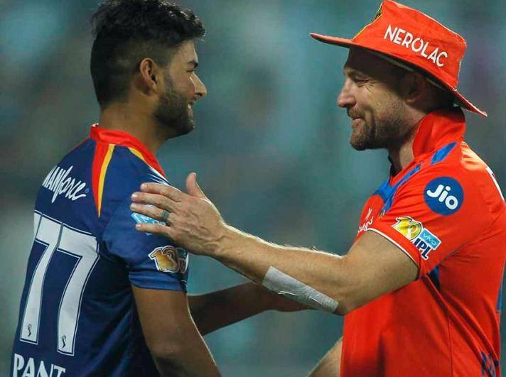 टी20 क्रिकेट के इतिहास में लक्ष्य का पीछा करते हुए 20 या उससे ज्यादा छक्के लगाते हुए भी ये एक वर्ल्ड रिकॉर्ड है. जो आज दिल्ली ने कर दिखाया.