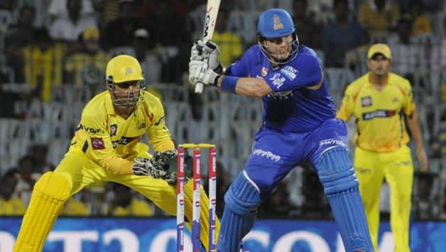 इससे पहले साल 2010 में चेन्नई सुपर किंग्स और राजस्थान रॉयल्स के मैच में कुल 30 छक्के लगे थे.