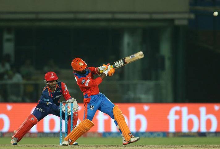 यानी 7 सालों बाद किसी मुकाबलों में इतने छक्के लगे और आईपीएल के एक मैच ने सबसे अधिक छक्के देखे.