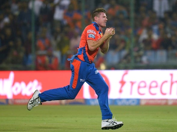 जयदेव उनादकट ने आज हैदराबाद टीम के 5 विकेट चटकाए. इससे साथ ही वो आईपीएल इतिहास में 2 बार 5 विकेट चटकाने वाले दूसरे गेंदबाज़ बन गए हैं. उनसे पहले जेम्स फॉक्नर ने आईपीएल में 2 बार 5 विकेट चटकाए हैं.