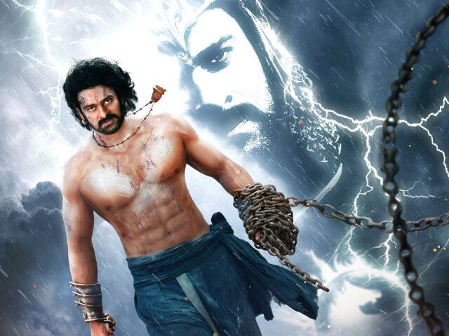 ‘बाहुबली 2’ बॉक्स ऑफिस पर कमाई के मामले में रोज ही नए रिकॉर्ड बना रही है. ये फिल्म 1,000 करोड़ कमाने वाली पहली भारतीय फिल्म बन गई है. डायरेक्टर एस.एस. राजामौली की इस फिल्म ने वर्ल्डवाइड एक हजार से ज्यादा की कमाई कर ली है. रिलीज के नौवें दिन ही फिल्म ने यह कमाल कर दिखाया है.