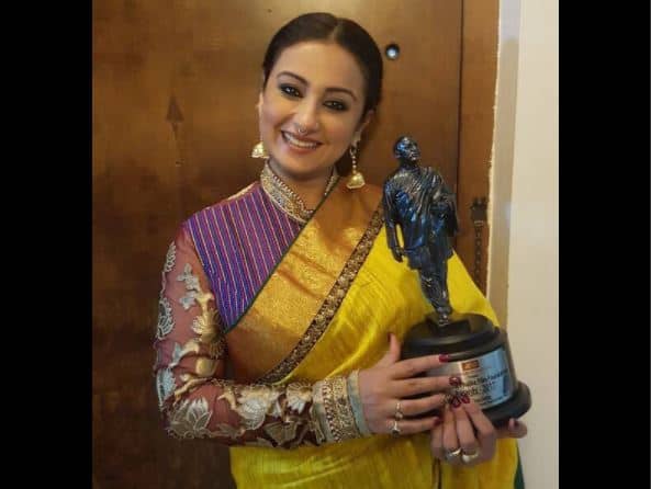 Divya Dutta Got Dadasaheb Phalke Film Foundation Award दिव्या दत्ता को मिला दादा साहेब फाल्के फिल्म फाउंडेशन अवॉर्ड