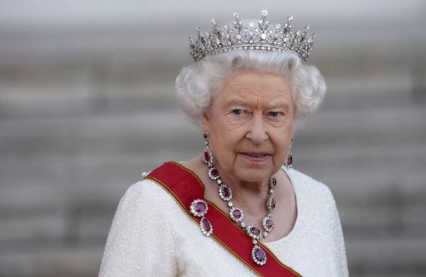 Queen Elizabeth II of Britain gets second dose of Corona vaccine ब्रिटेन की महारानी एलिजाबेथ द्वितीय को लगा कोरोना वैक्सीन का दूसरा डोज
