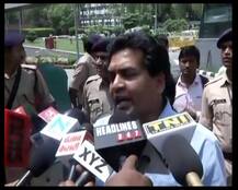 कपिल ने CBI  में दर्ज कराई शिकायत, बोले- आप नेता सार्वजनिक करें विदेश यात्रा की जानकारी, नहीं तो अनशन