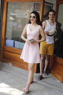 मुंबई की सड़कों पर जैकलीन की मौज मस्ती और ऑटो की सवारी!