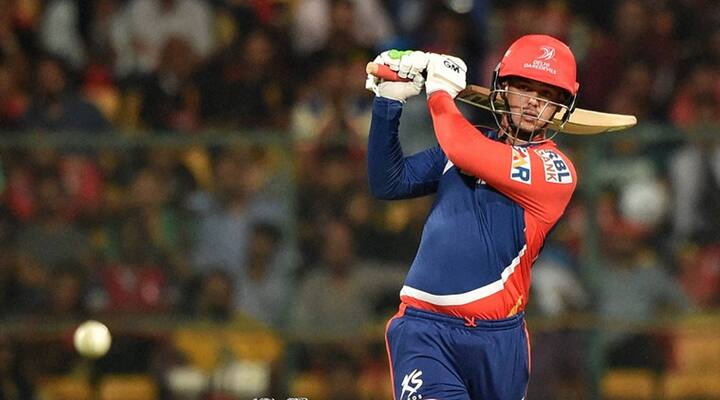 अब से पहले ये रिकॉर्ड क्विंटन डी कॉक के नाम था जिन्होंने पिछले साल ही बेंगलोर के खिलाफ 15 चौके लगाए थे.