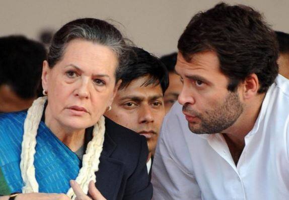 गुजरात चुनाव: व्यापारियों और किसानों से बातचीत के बाद घोषणापत्र लाएगी कांग्रेस: सूत्र Gujarat elections: Congress will declare its manifesto after talking with traders and farmers says sources गुजरात चुनाव: व्यापारियों और किसानों से बातचीत के बाद घोषणापत्र लाएगी कांग्रेस: सूत्र