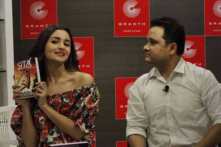 देखें बाकी की तस्वीरें