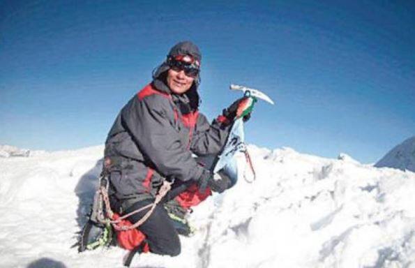 सलाम: दो बच्चों की मां का चौथी बार एवरेस्ट फतह, चोटी पर तिरंगा लहराया Mom Of Two Chilldren Scales Mount Everest For Fourth Time सलाम: दो बच्चों की मां का चौथी बार एवरेस्ट फतह, चोटी पर तिरंगा लहराया