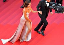 Cannes Film Festival: रेड कार्पेट पर उप्स मोमेंट का शिकार हुईं बेला हदीद, देखें PICS