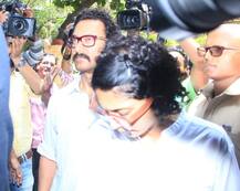 आमिर-किरण ही नहीं रीमा लागू का अंतिम दर्शन करने उनके घर पहुंची आमिर की पूर्व पत्नी रीना दत्त और \'दंगल गर्ल\'