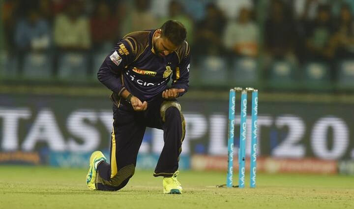 इस सीज़न में उनकी गेंदबाजी भी कोई कमाल नहीं दिखा पाई है. युसूफ पठान ने इस सीजन में सिर्फ 4 ओवर ही गेंदबाजी की, जिसमें उन्होंने 41 रन देकर 1 विकेट हासिल किया.