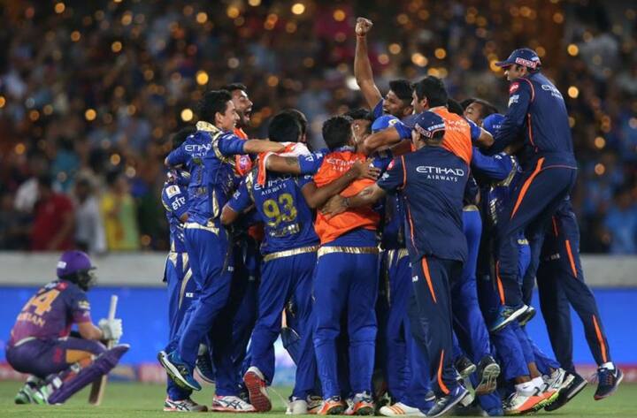 मुंबई इंडियंस और राइजिंग पुणे सुपरजाइंट के बीच खेले गए आईपीएल-10 के रोमांचक फाइनल मुकाबले में मुंबई की टीम ने पुणे को 1 रन से हराकर तीसरी बार खिताब पर अपना कब्जा जमाया.