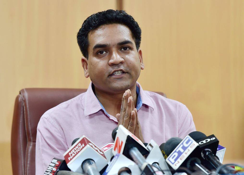 कपिल मिश्रा ने प्रशांत भूषण और योगेन्द्र यादव से मांगी माफी Kapil Mishra Apologise To Prashant Bhushan Yogendra Yadav For Not Heeding Their Views कपिल मिश्रा ने प्रशांत भूषण और योगेन्द्र यादव से मांगी माफी