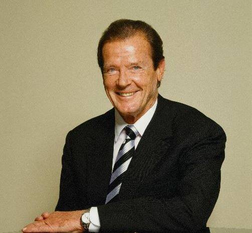 James Bond Actor Roger Moore Died At 89 'जेम्स बांड' के सितारे रोजर मूर का निधन, कैंसर से लड़ रहे थे लड़ाई