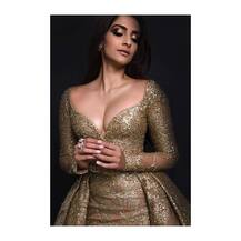 ताज़ा तस्वीरों में साफ है कि देश समेत दुनियाभर में कायम है सोनम के फैशन का जलवा!