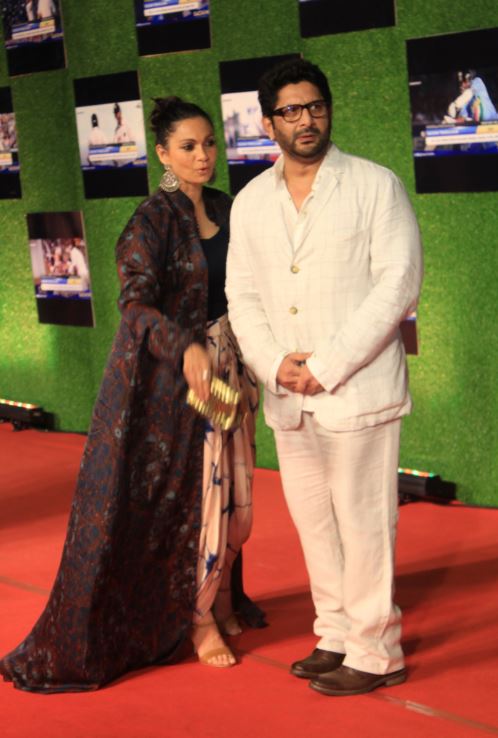 स्पेशल प्रीमियर पर बॉलीवुड एक्टर अरशद वारसी भी पहुंचे.