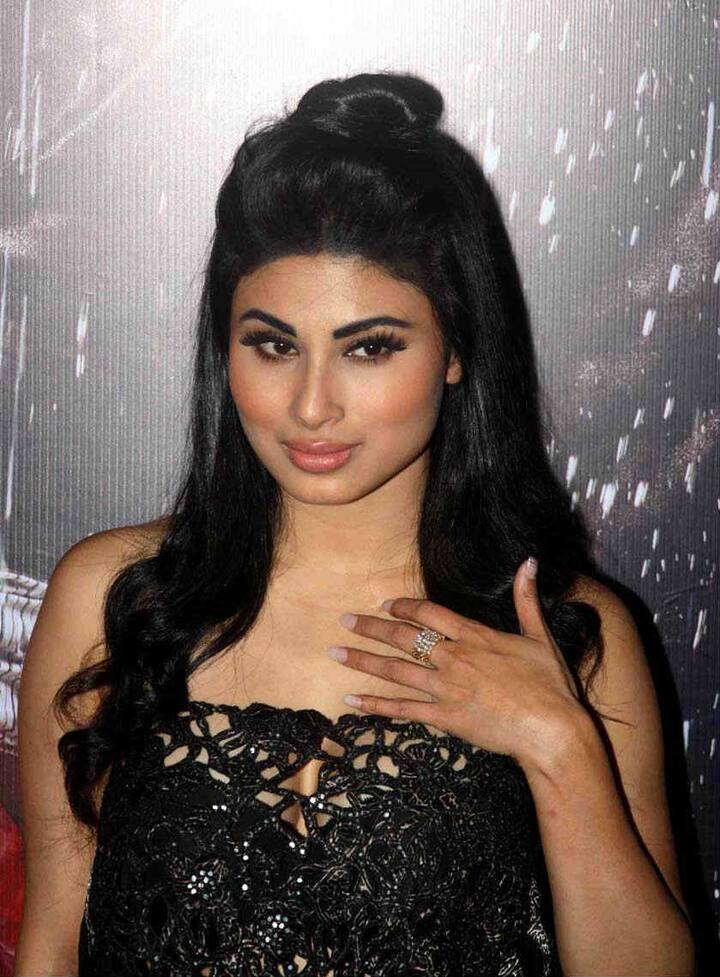 मौनी रॉय