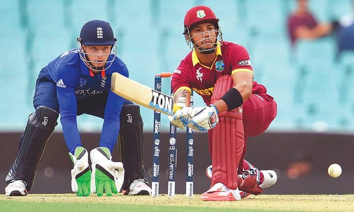 सक्रीय खिलाड़ियों में धोनी के बाद इंग्लैंड के जोस बटलर हैं, जिनके नाम नौ शिकार हैं. इसके बाद भारत के दिनेश कार्तिक (तीन शिकार) और इंग्लैड के इयोन मोर्गन (3 शिकार) का नाम है.