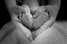 BLOG: मदरहुड को सेफ बनाएं, गॉड गिफ्टेड नहीं