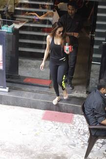 IN PICS : सैलून सेशन के दौरान स्पॉर्टी लुक में दिखीं मलाइका अरोड़ा