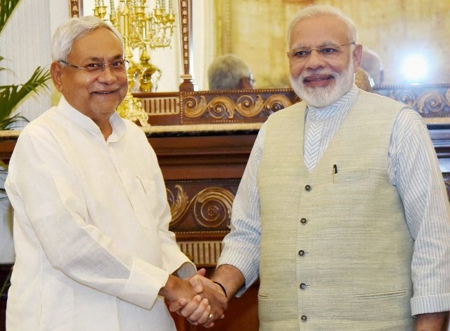 Bihar Jdu With Bjp Nitish Kumar To Take Oath Again As Chief Minister Of Bihar Today News And Updates बिहार: नीतीश की घर 'वापसी', एक बार फिर थामा NDA का दामन