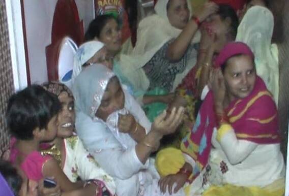 इलाहाबाद : घर में घुसकर कारोबारी पर ताबड़तोड़ फायरिंग, ड्रॉइंग रूम में ही हो गई मौत