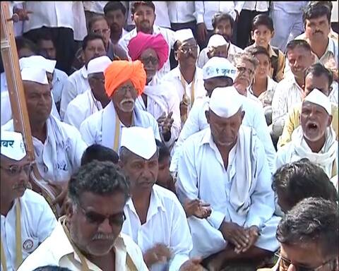 कर्जमाफी: महाराष्ट्र में किसानों का आंदोलन आज से, हो सकती है सब्जी-दूध की किल्लत कर्जमाफी: महाराष्ट्र में किसानों का आंदोलन आज से, हो सकती है सब्जी-दूध की किल्लत