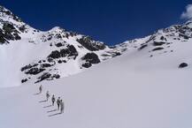 बर्फीली चोटी, शून्य से नीचे तापमान में 50 घंटे तक बिना भोजन के जिंदा रहे 3 सैनिक