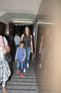 सुजैन और बच्चों के साथ फिल्म \'वंडर वुमेन\' देखने पहुंचे अभिनेता ऋतिक रोशन, देखें तस्वीरें