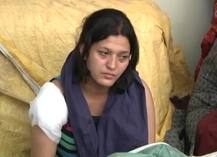 दहशत में यूपी : आंखों के सामने ही पति को गोलियों से भूना, शव लेकर धरने पर बैठी पत्नी