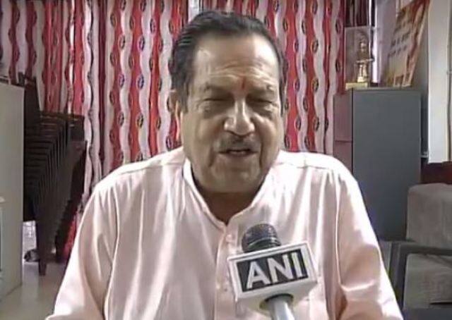 Valentines Day Responsible For Rape Illegitimate Children And Violence Against Women Rss Leader Indresh Kumar RSS नेता का बेतुका बयान, 'रेप, हिंसा और नाजायज बच्चों के लिए वैलेंटाइन डे जिम्मेदार'