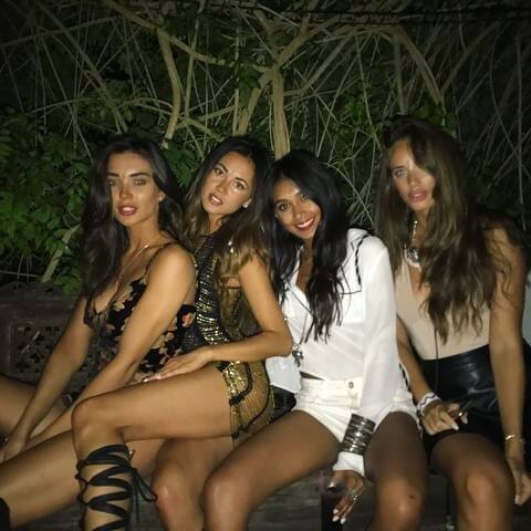 एमी की ये तस्वीरें मोनैको हॉलीडे की हैं. 