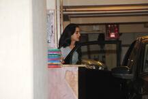 मां करीना कपूर के घर पार्टी करने हर्षवर्धन कपूर और रिया के साथ पहुंची सारा अली खान, देखें PICS 