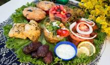 भोपाल: कई दशकों से शाकाहारी व्यंजन खाकर रोजा तोड़ते हैं मुस्लिम रोजेदार