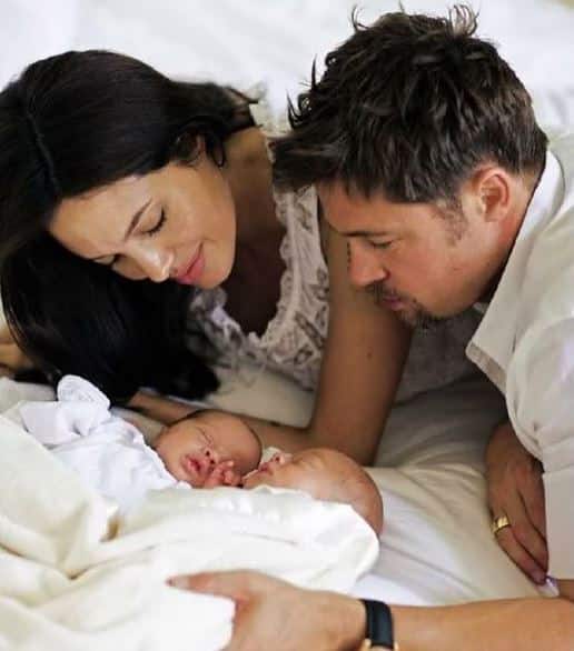 वहीं ब्रेंजलिना के बच्चों की तस्वीर 90 करोड़ में बिकी.