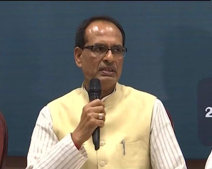 'सीएम की कुर्सी' वाले बयान पर शिवराज की प्रतिक्रिया, कहा- 'थोड़ा सा मजाक क्या किया, कुछ मित्र आनंदित हो उठे' Shivraj Singh chauhan replied to his statement during a program in Jhabua 'सीएम की कुर्सी' वाले बयान पर शिवराज की प्रतिक्रिया, कहा- 'थोड़ा सा मजाक क्या किया, कुछ मित्र आनंदित हो उठे'