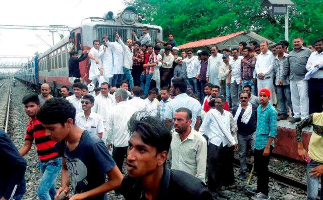 Farmers Protest Start In Up Hariyana And Maharastra MP के बाहर भी फैल रही है किसान आंदोलन की चिंगारी, UP, हरियाणा, महाराष्ट्र में भी प्रदर्शन तेज