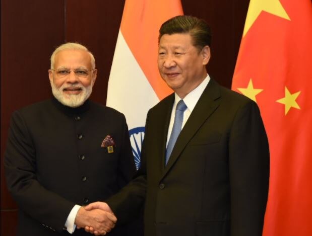 Pm Modi Meets President Of China Xi Jinping On Margins Of Sco Summit In Astana कजाकिस्तान में नवाज शरीफ से मुलाकात के बाद अब चीन के राष्ट्रपति से मिले मोदी