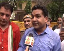 दिल्ली: सीएम केजरीवाल के जनता दरबार में जाने से पुलिस ने कपिल मिश्रा को रोका