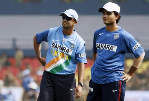 इन दोनों बल्लेबाजों ने दूसरे विकेट के लिए 39 पारियों में साझेदारी निभाई है. जिसमें इन्होंने 60.67 के औसत से कुल 2370 रन भी जोड़े हैं. जिसमें कुल 9 मौकों पर 100 या इससे ज्यादा रन की साझेदारी निभाई है.