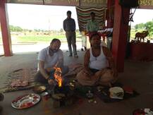 IAS का अंधविश्वास: \'बुरे वक्त\' को दूर करने मंदिर पहुंचे मंदसौर के तत्कालीन कलेक्टर