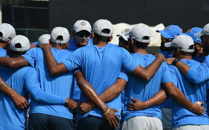 विनोद राय ने कहा है कि अगर टीम इंडिया के कोच अनिल कुंबले वेस्टइंडीज दौरे तक टीम के कोच पद पर बने रहना चाहते हैं तो, वो ऐसा कर सकते हैं.