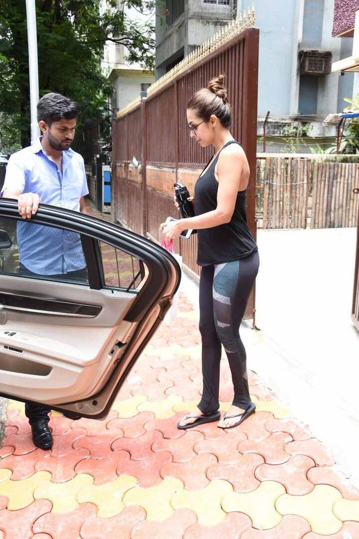 बताते चलें कि मलाइका अरोड़ा ख़ान, सलमान खान के बड़े भाई अरबाज़ की पूर्व पत्नी हैं.