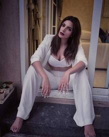 इंस्टाग्राम पर शमा सिकंदर की छाई ऐसी तस्वीरें जो समा बांध देंगी