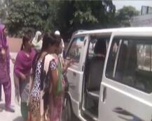 योगी सरकार करती है 10 मिनट का दावा, 2 घंटे तक नहीं मिली गर्भवती महिला को एंबुलेँस