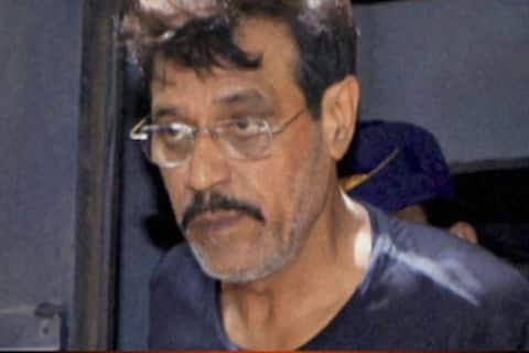 मुंबई बम ब्लास्ट के दोषी मुस्तफा डोसा की मौत, सीने में दर्द के बाद अस्पताल में हुआ था भर्ती मुंबई बम ब्लास्ट के दोषी मुस्तफा डोसा की मौत, सीने में दर्द के बाद अस्पताल में हुआ था भर्ती